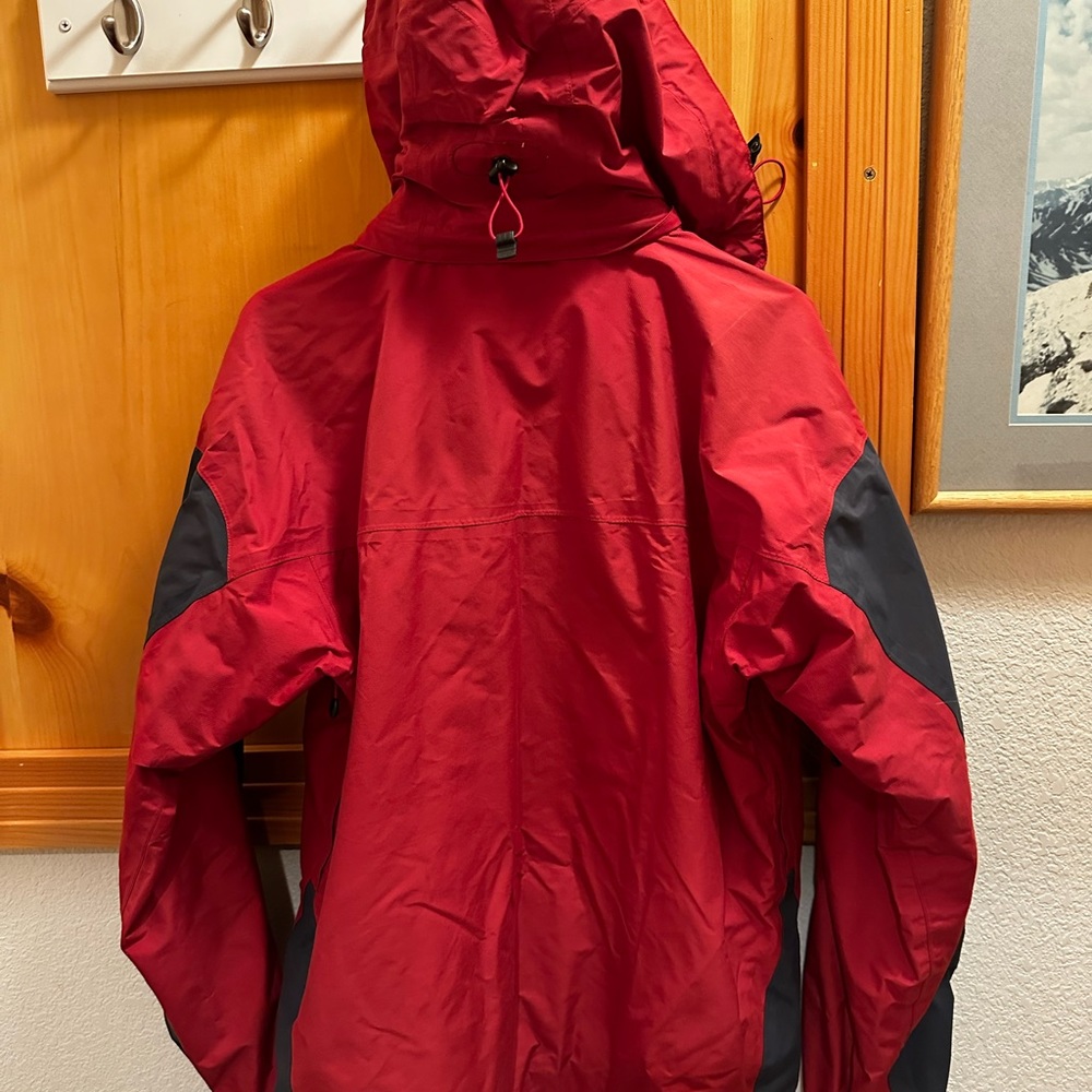 Marmot Vintage shell! men’s M Great condition. Has all the features you need!